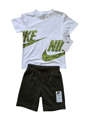 Nike Boys 4T 2 Piece Tee Shirt and Shorts Set Cargo Khaki New With Tags